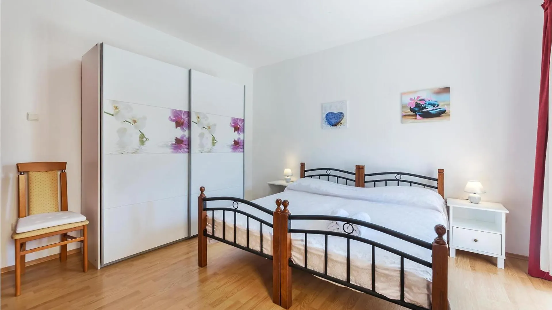 2 Bedroom Beautiful Apartment In Valtura קרואטיה